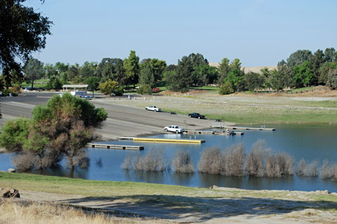 Millerton Lake launch ramp, CA