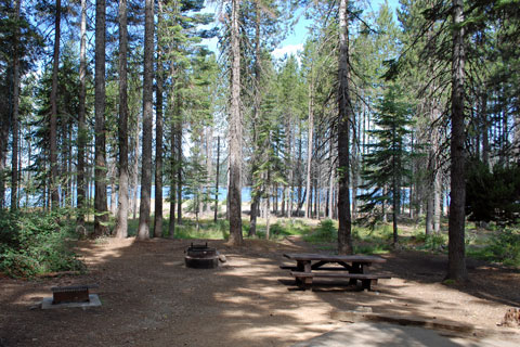 Little Beaver Campground, Little Grass Valley Reservoir, Plumas National Forest